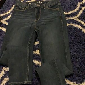 White House Black Market Dark Wash Skinny Crop